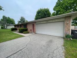 featured image of 7865 Ridgewood Dr
