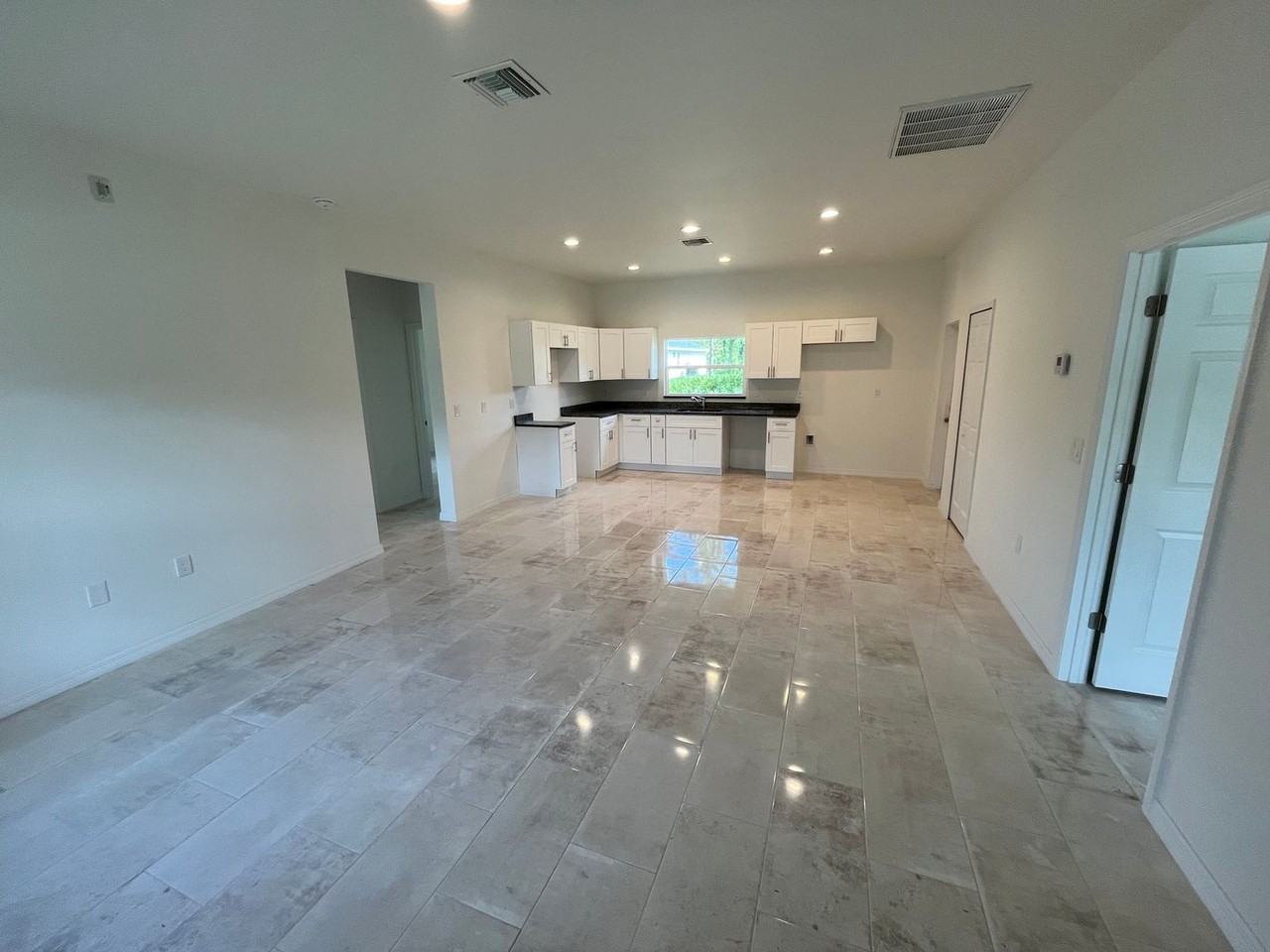 3153 Sunshine Blvd N - Photo 2 of 14