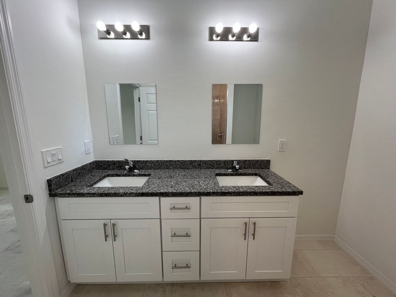 3153 Sunshine Blvd N - Photo 6 of 14