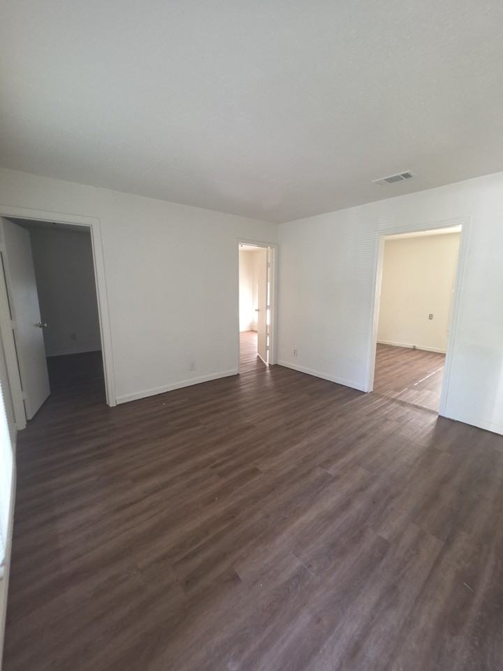 3613 Bright St #NA - Photo 3 of 11