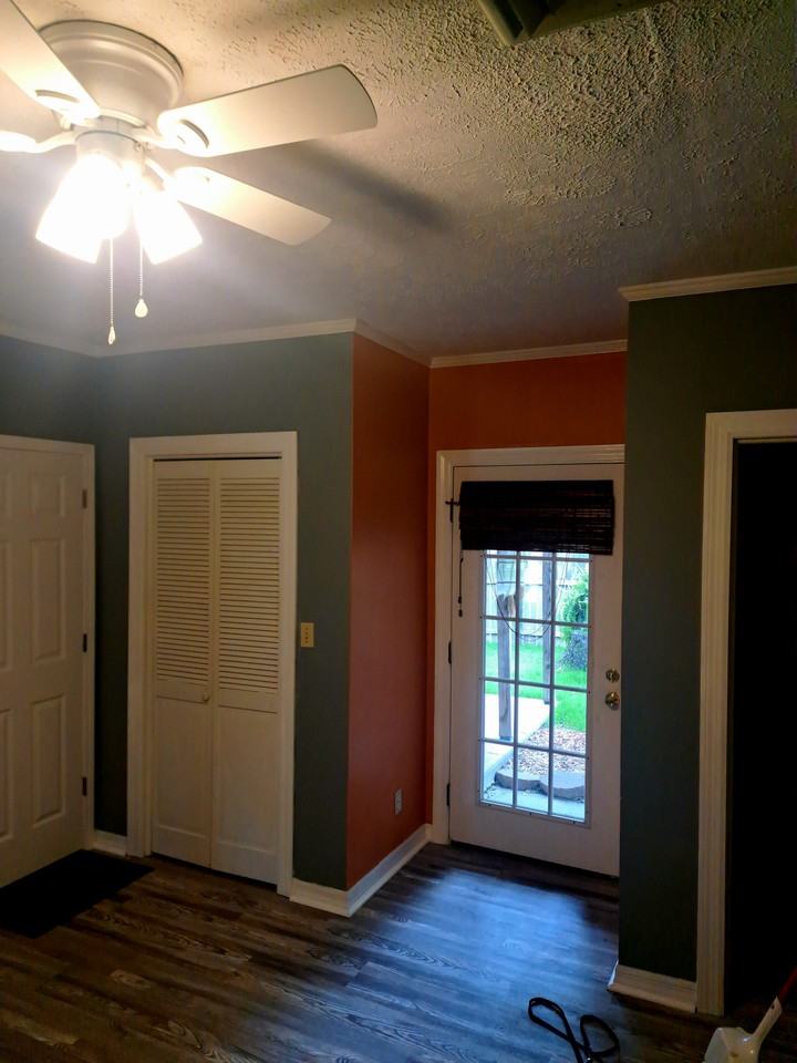 66 Davis Ave #A - Photo 3 of 8