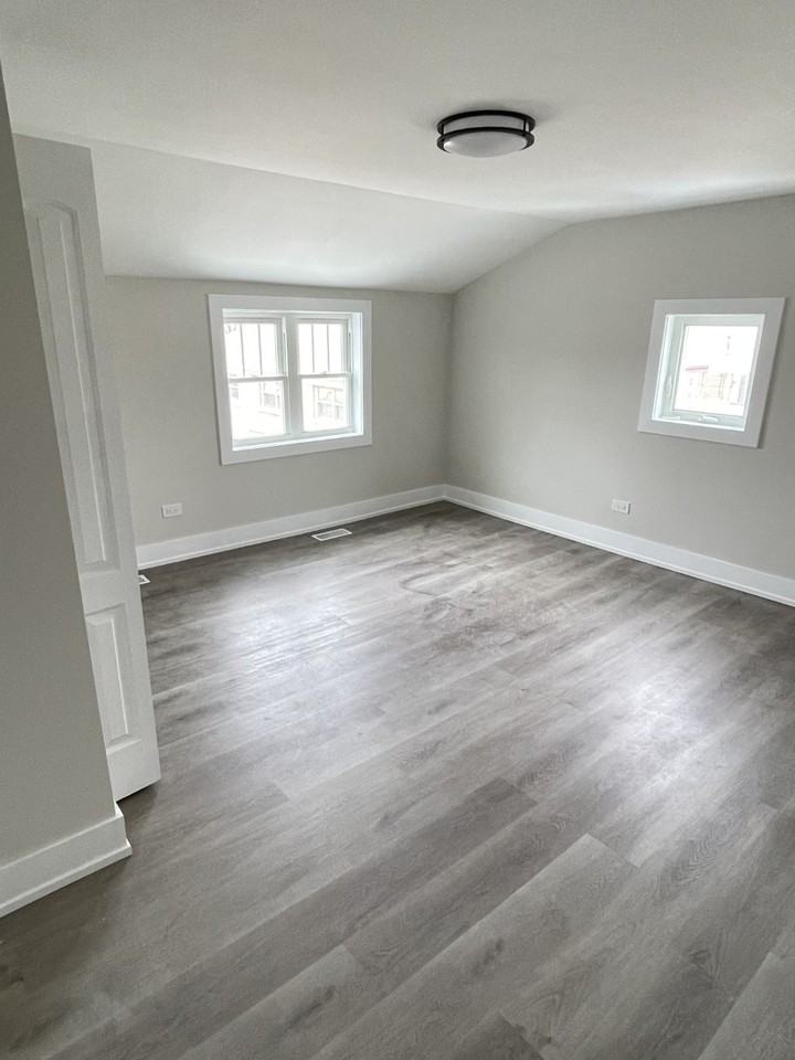 5137 S Newland Ave #N - Photo 6 of 8