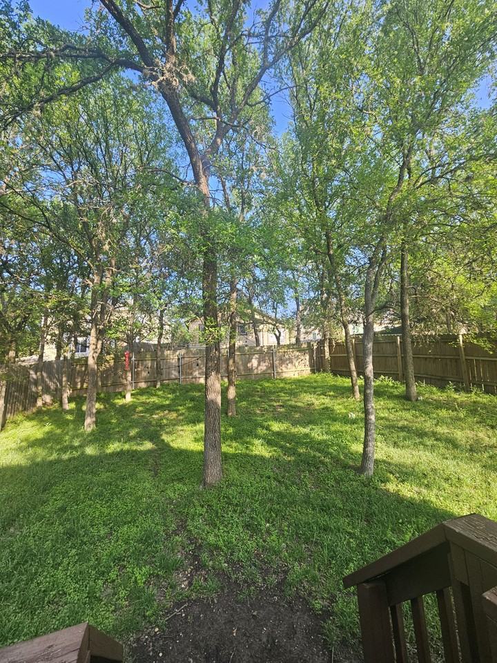 105 Kathryn Cv #NA - Photo 3 of 9