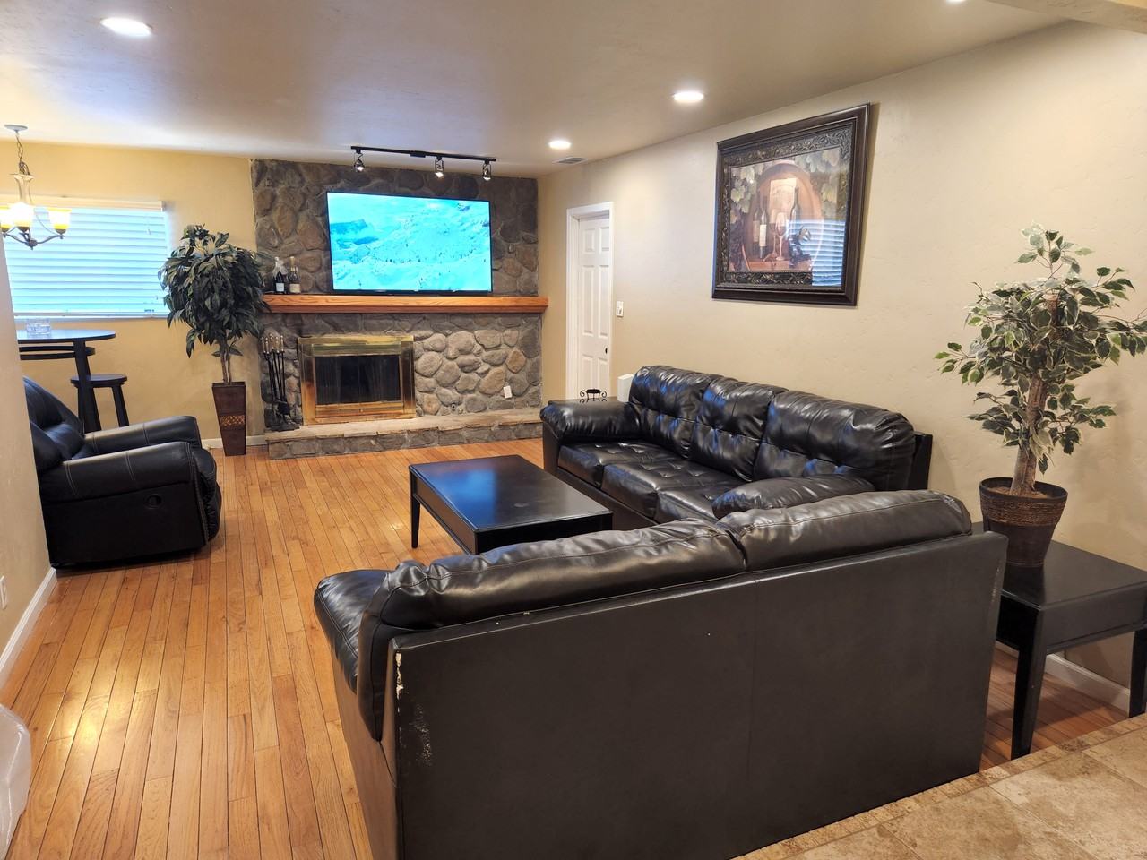 1508 E Sierra Ave #C - Photo 5 of 12