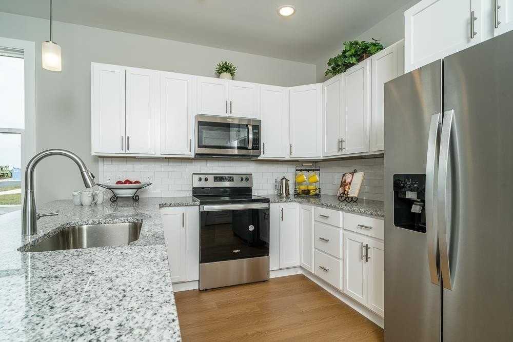 1528 Crownpoint Dr - Photo 4 of 50