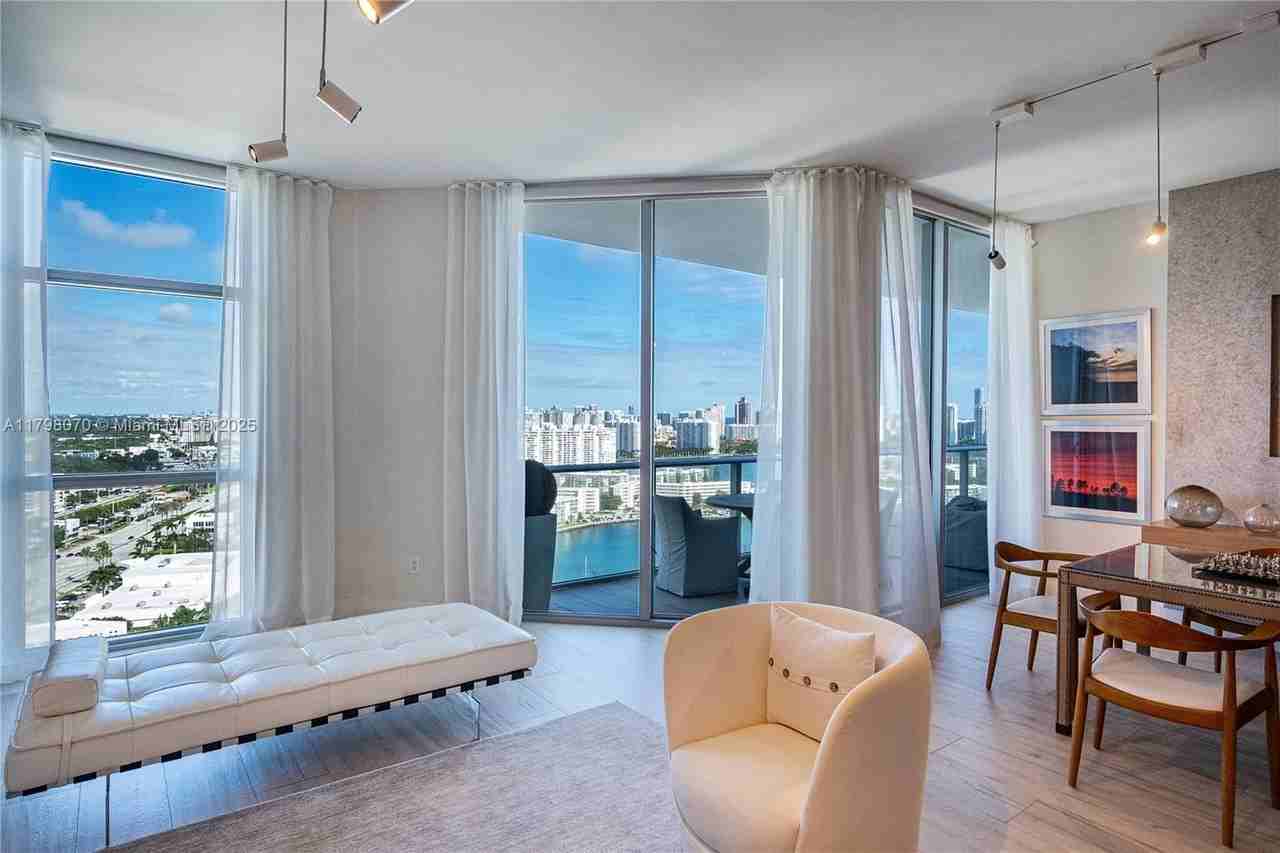 17301 Biscayne Blvd #PH6 - Photo 6 of 48