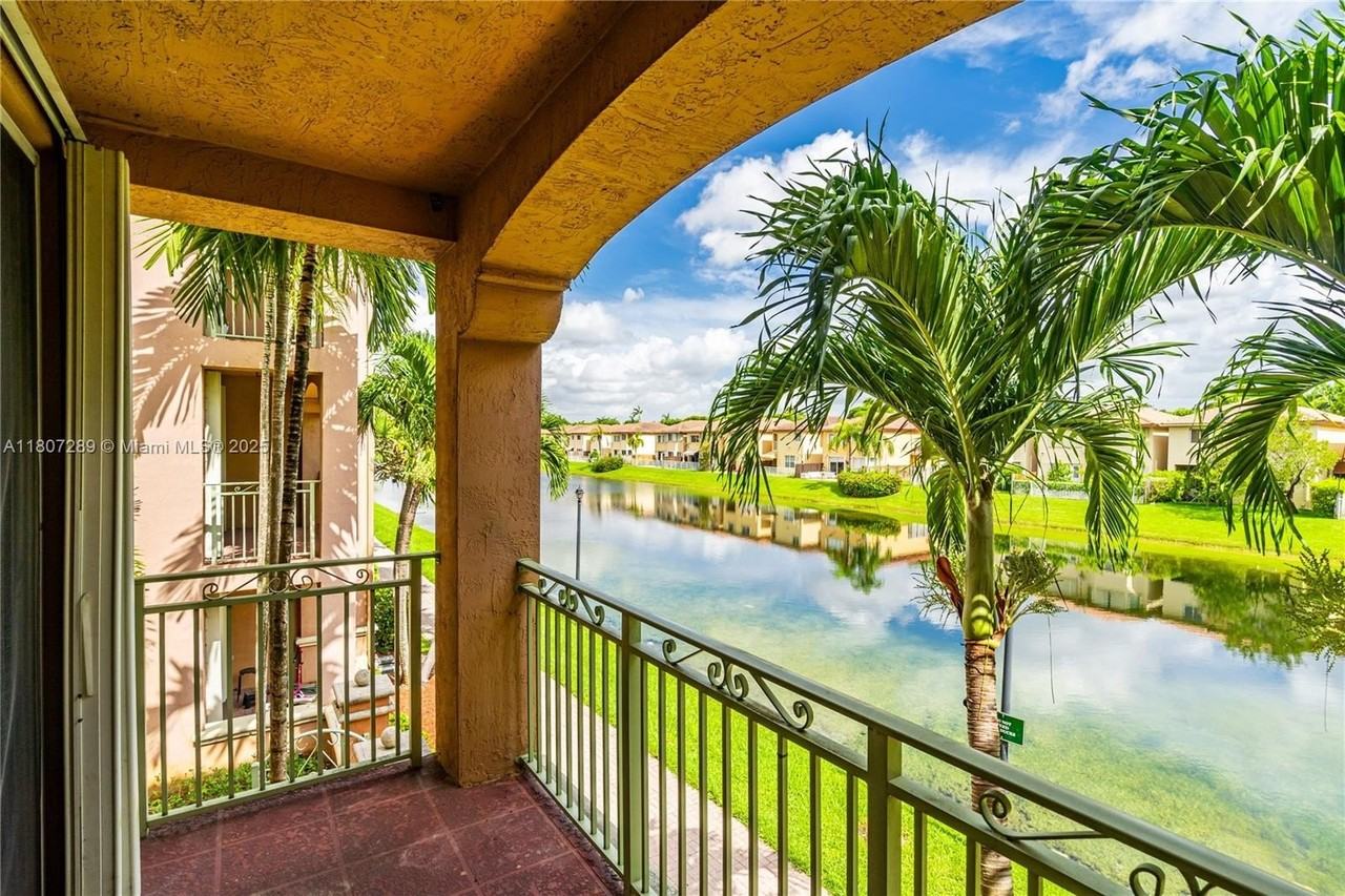 6700 Nw 114th Ave #925 - Photo 2 of 39