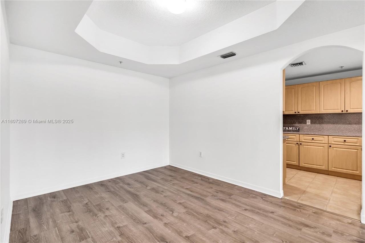 6700 Nw 114th Ave #925 - Photo 7 of 39