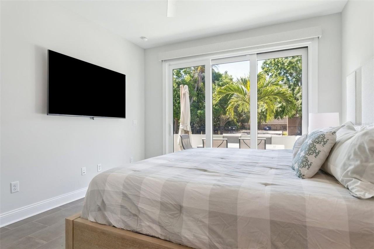 4515 W North A St #2 - Photo 3 of 21