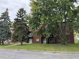 featured image of 90 Boulevard Jean-Paul-Vincent