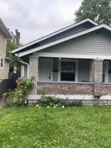 890 N Gladstone Ave - Photo 1 of 1