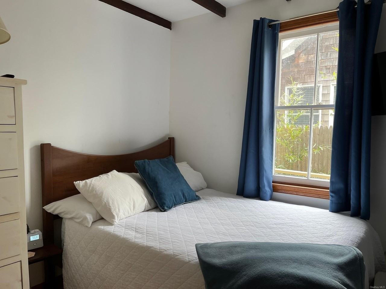 896 Evergreen Walk - Photo 7 of 13