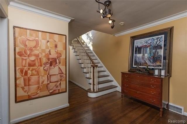 19451 Argyle Cres - Photo 3 of 33