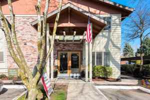 featured image of 2124 Ne 19th St