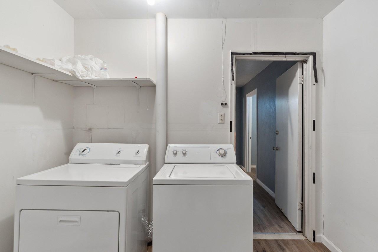 Valleyglen Drive - Photo 3 of 5