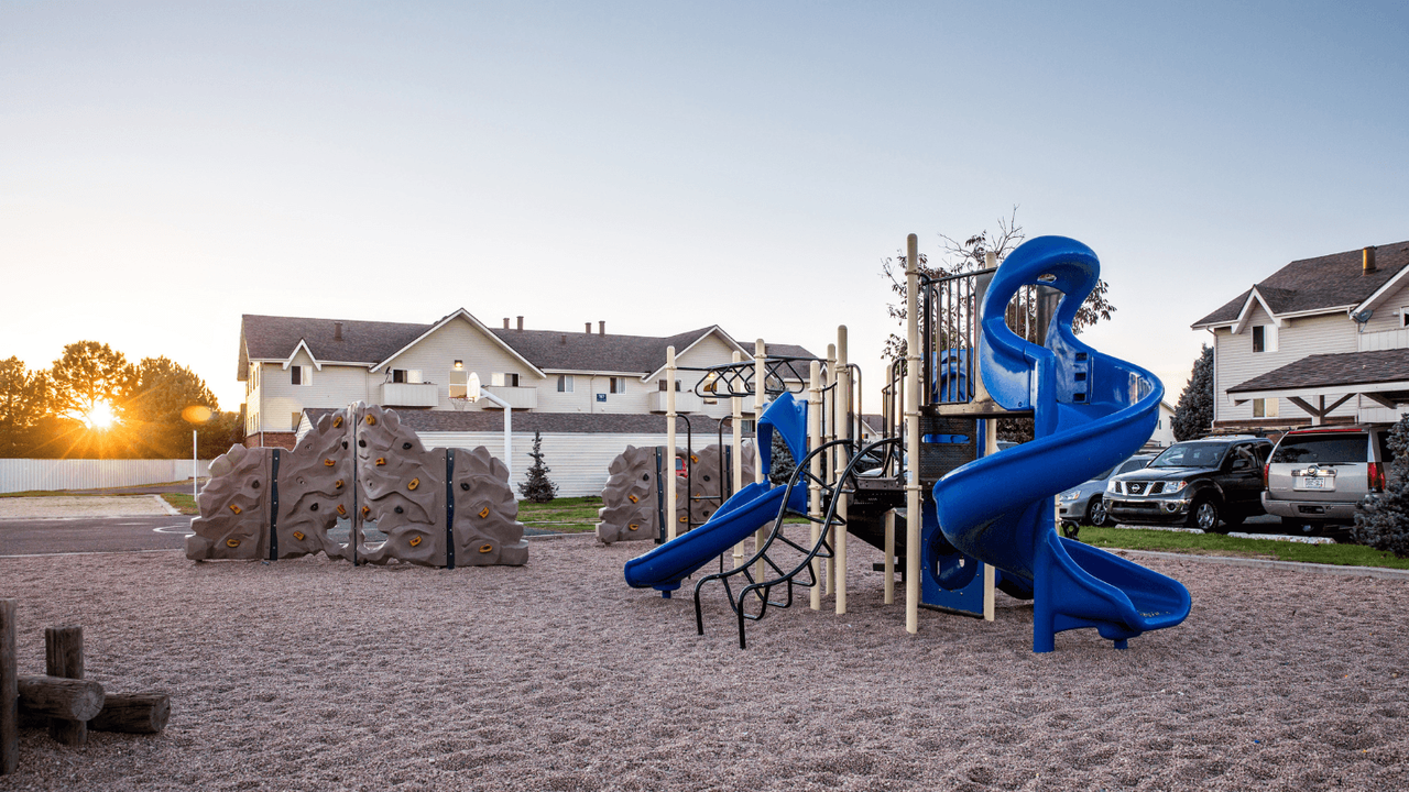 Aurora Meadows - Photo 4 of 34