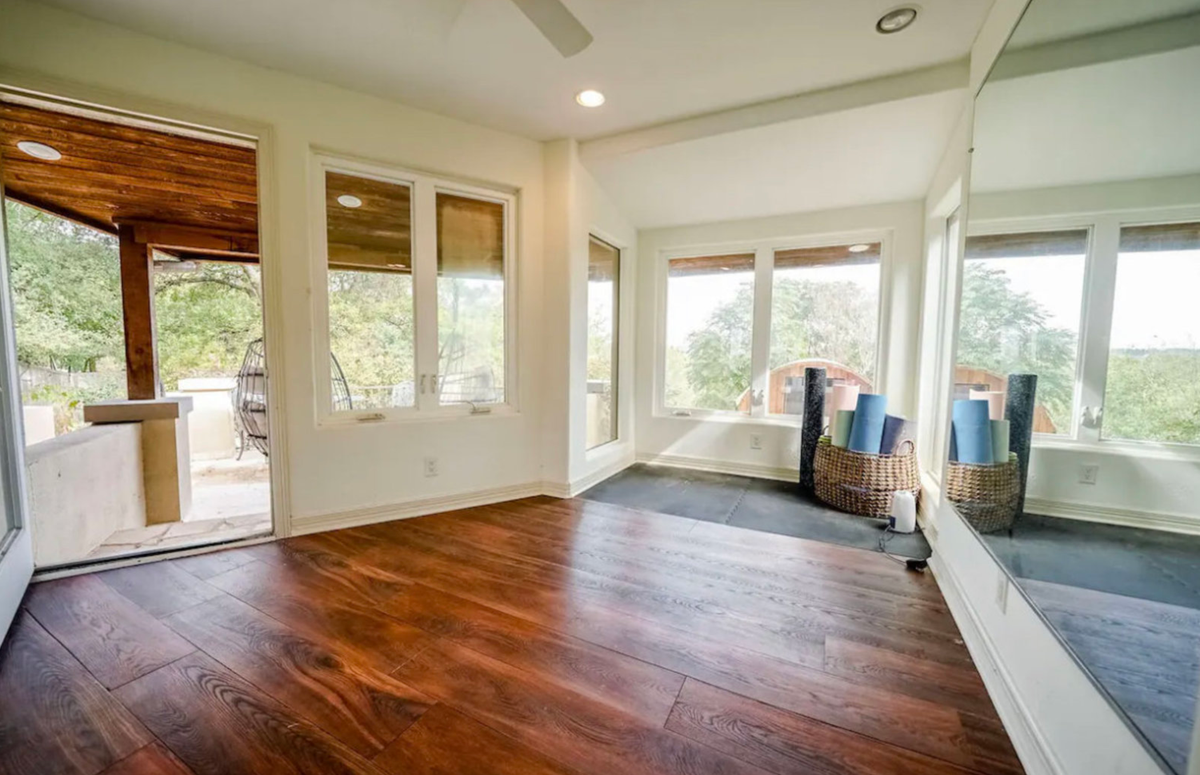 3711 Highland Dr - Photo 3 of 47