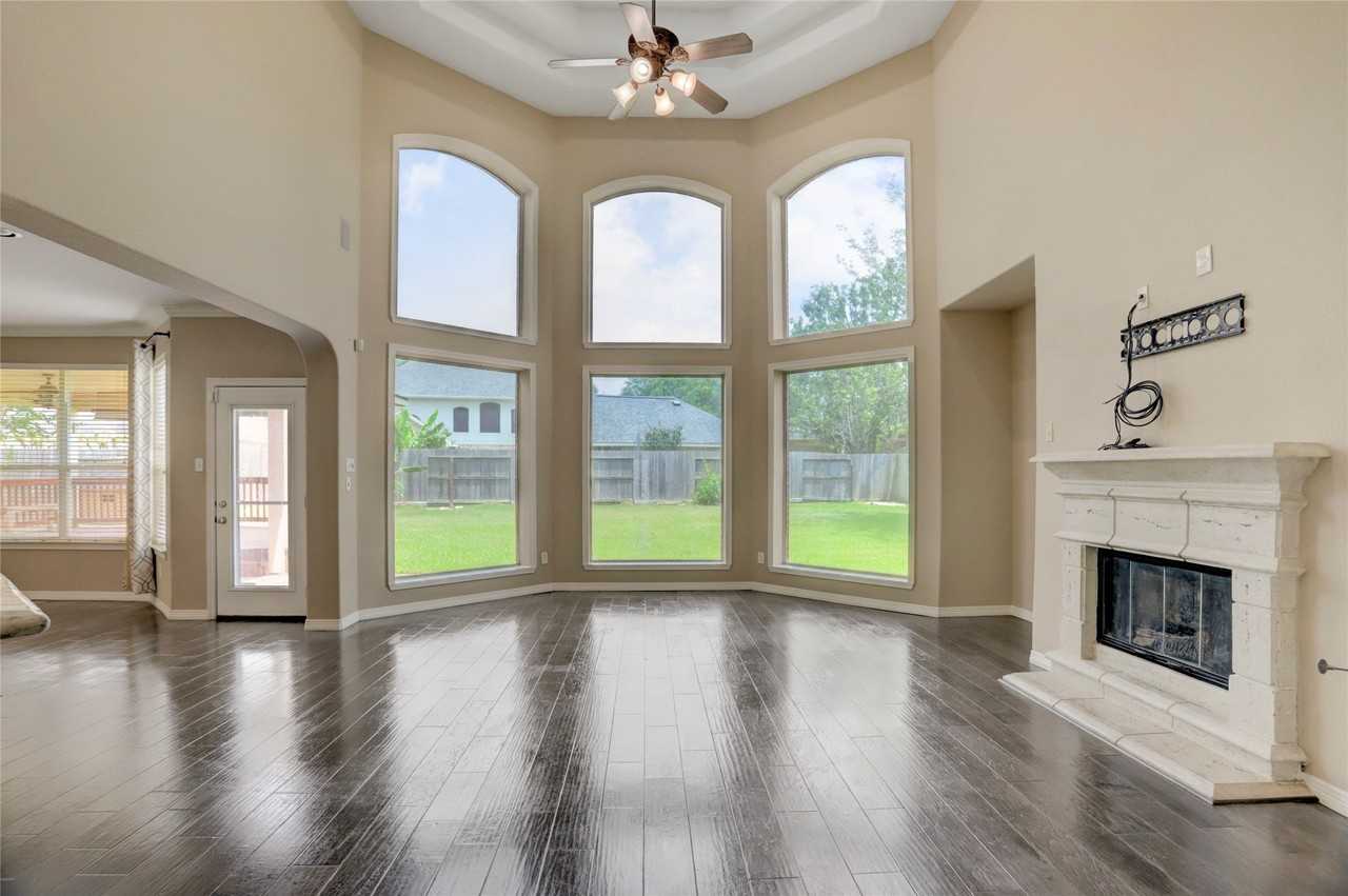 514 Little River Ct - Photo 2 of 30