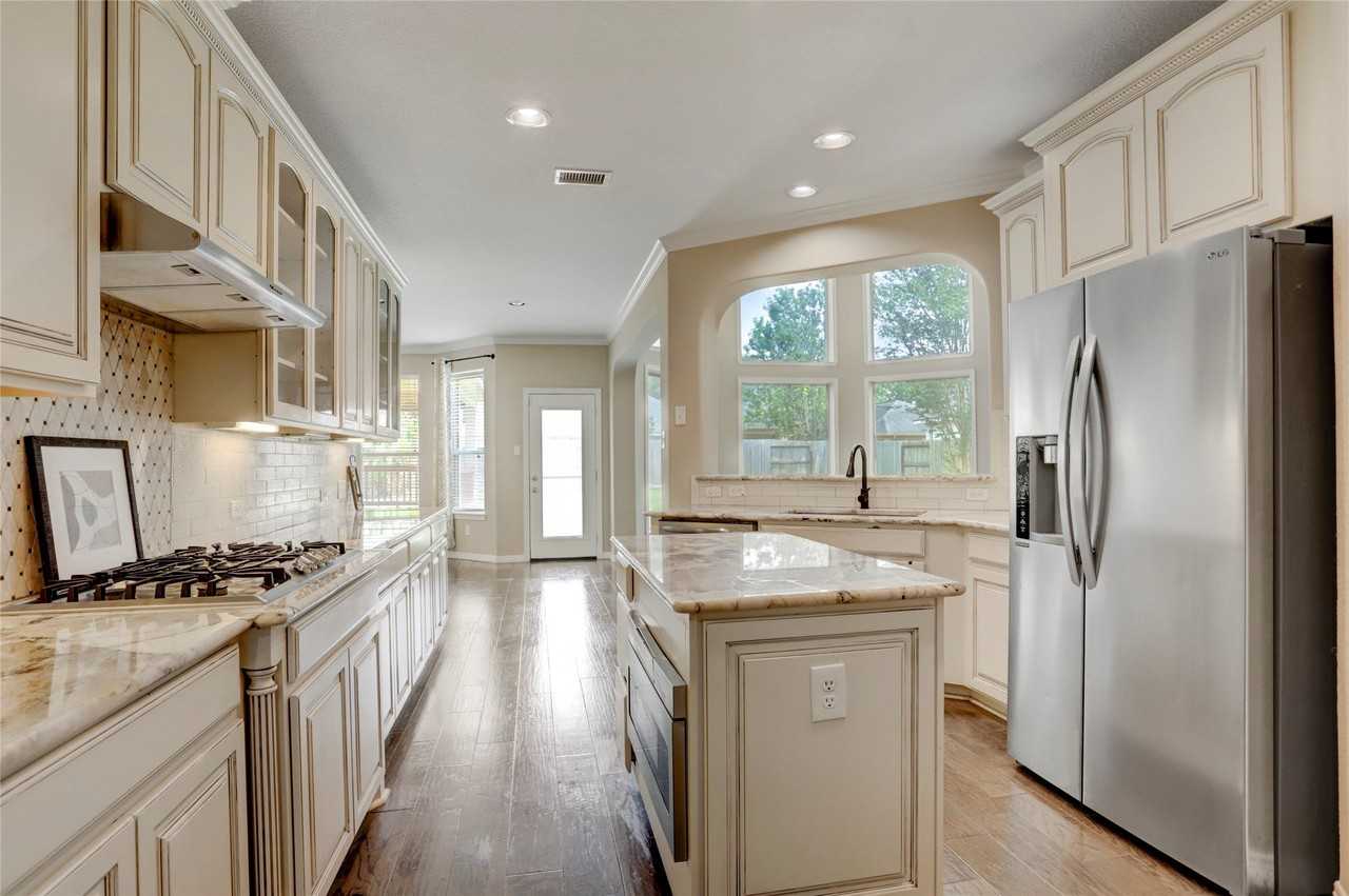 514 Little River Ct - Photo 4 of 30