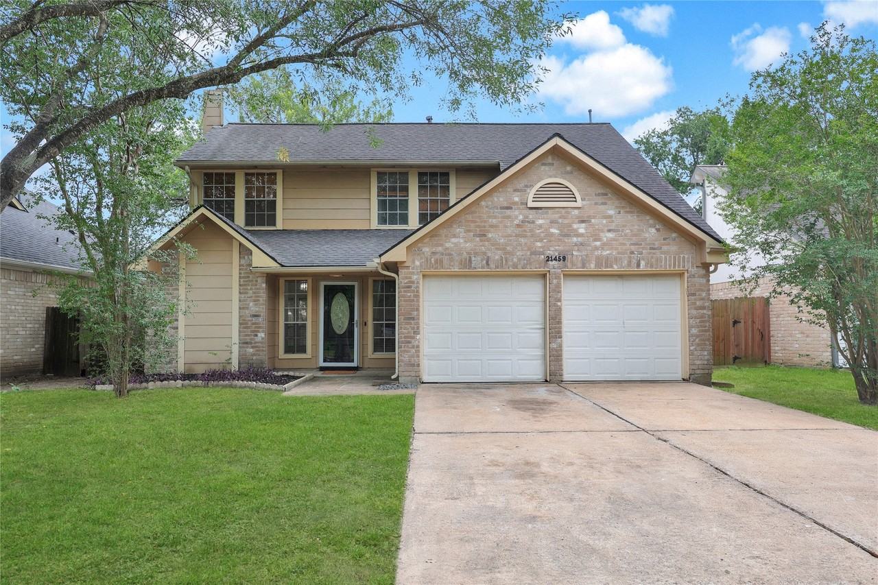 21459 Park Timbers Ln - Photo 2 of 28