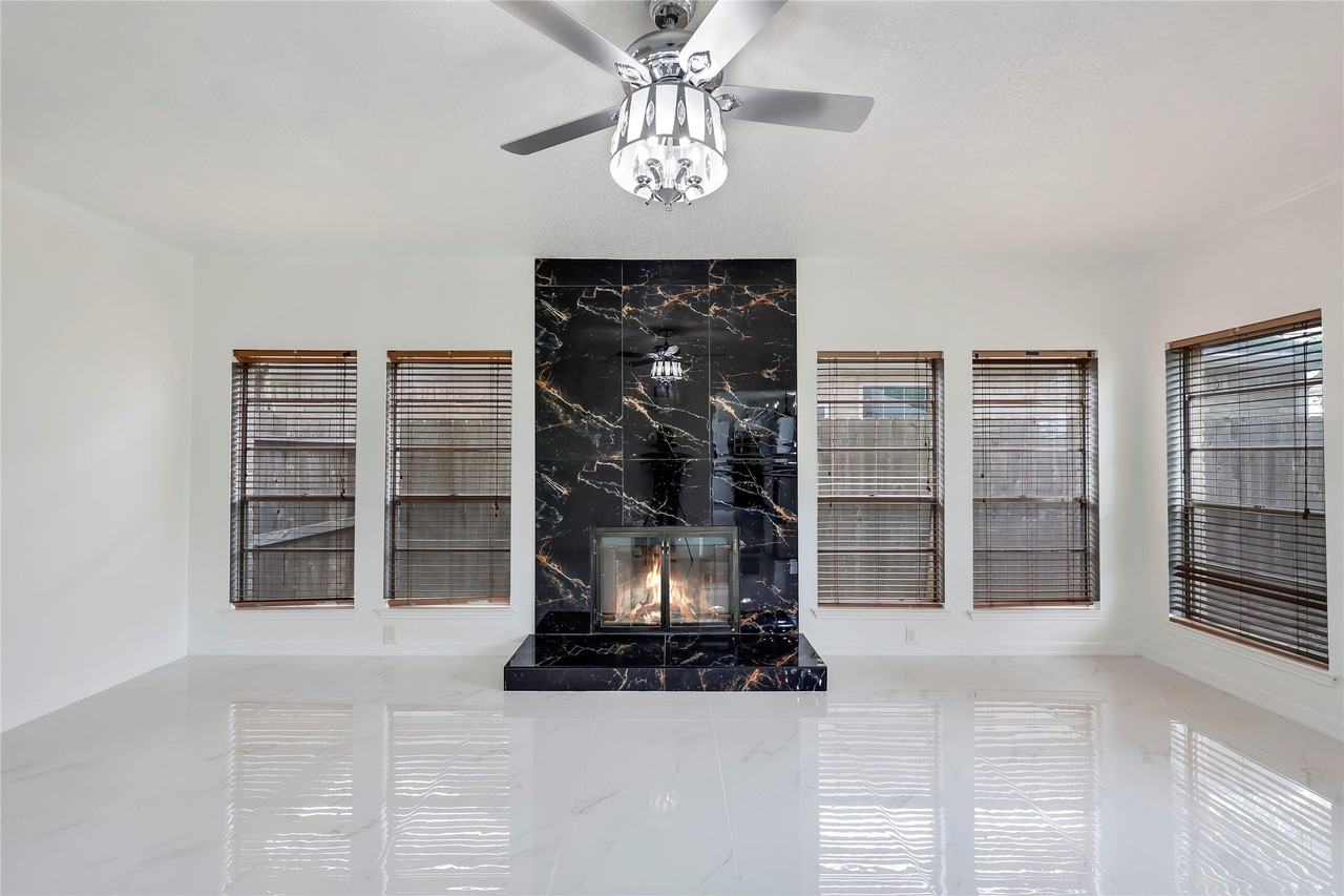 21459 Park Timbers Ln - Photo 7 of 28