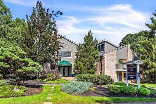 Eagle Rock Properties 1 of 4