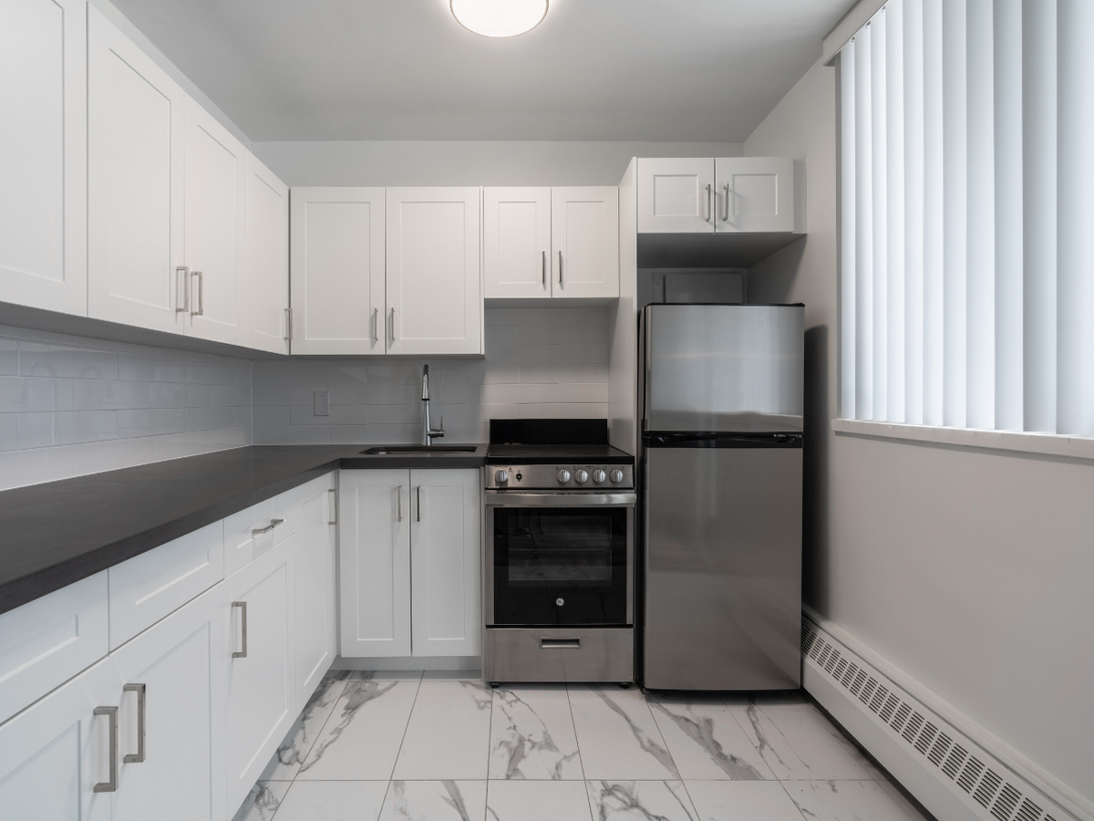 177 St George Street - Photo 3 of 9