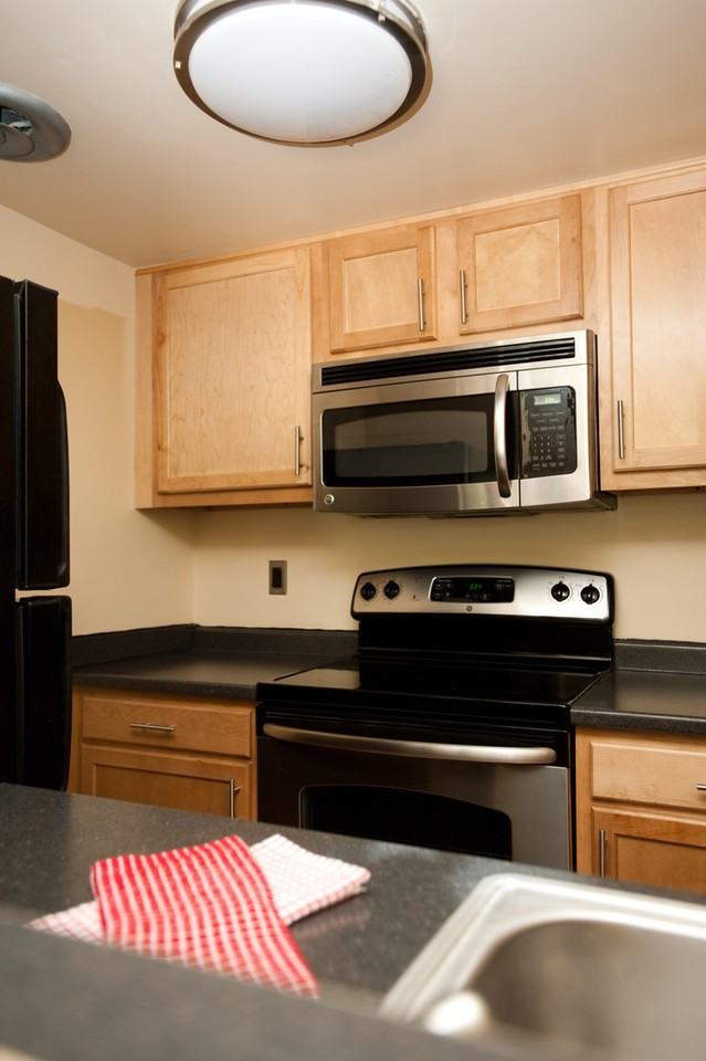 Crescent at Shadeland Apartments - Photo 3 of 13