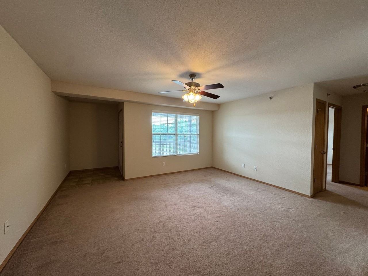 (DNU)1718 - 1720 RT Dunn Dr - Photo 2 of 11