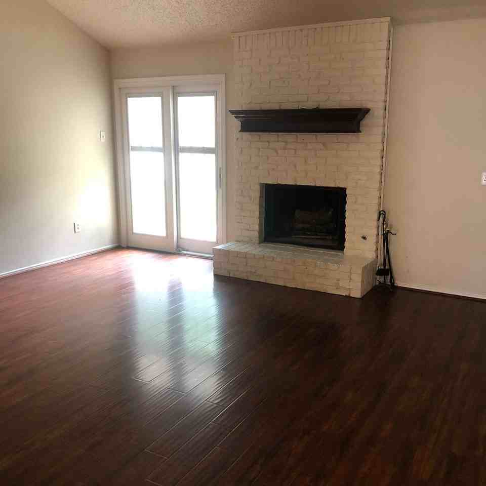 310 N Elkhart Ave - Photo 5 of 14