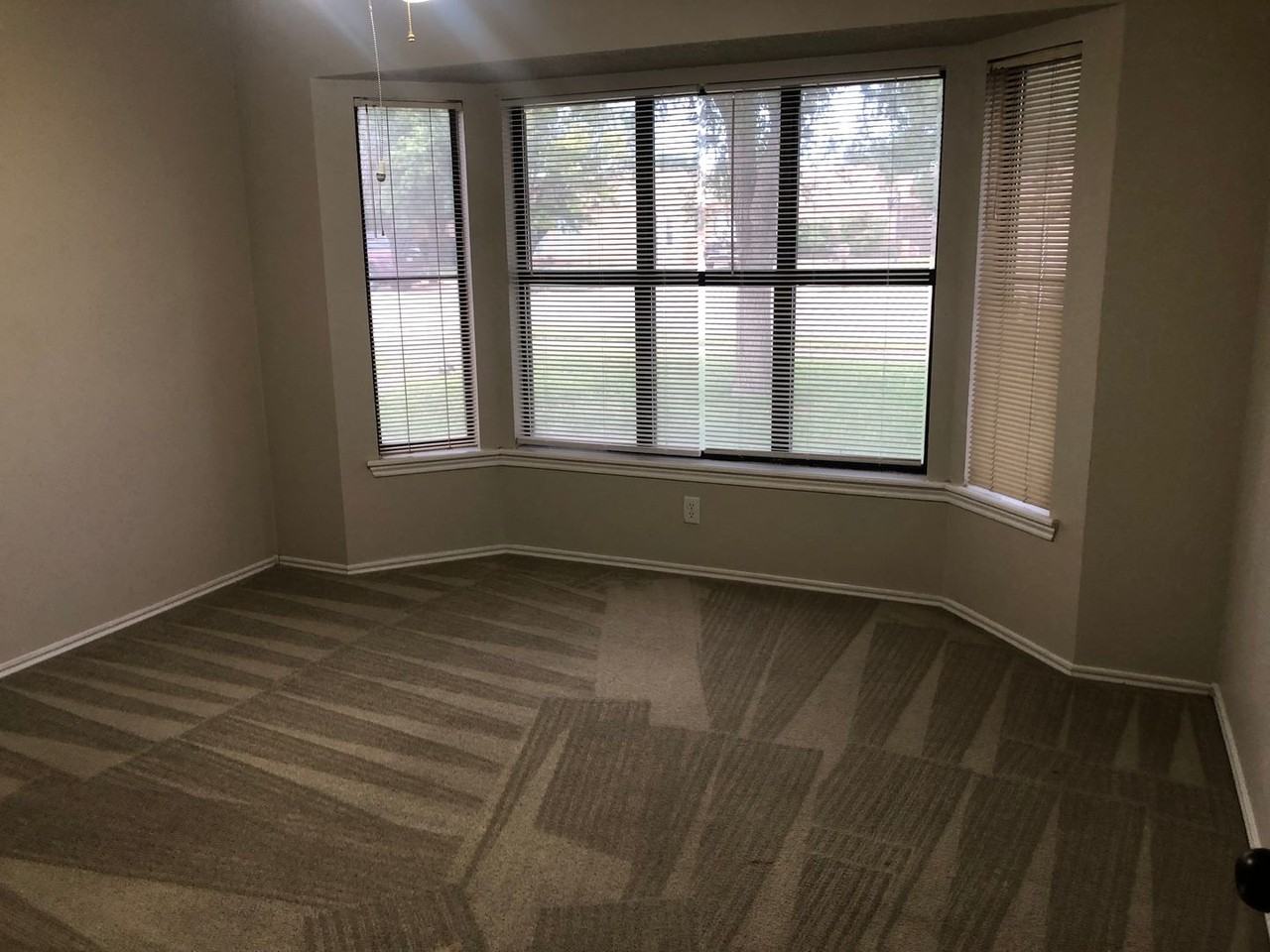 310 N Elkhart Ave - Photo 6 of 14