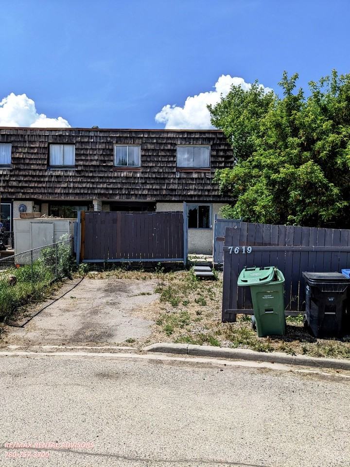 7619 24a St Se - Photo 2 of 18