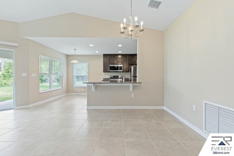 121 Laguna Forest Trl - Photo 6 of 31