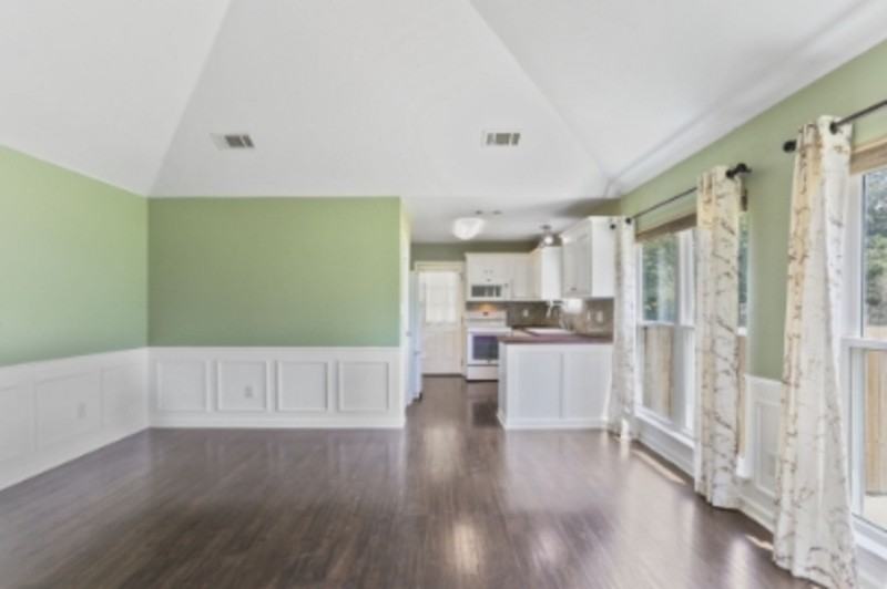 29120 Peggy Dr - Photo 3 of 15