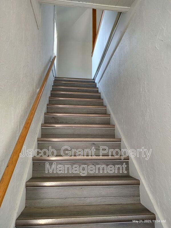 66 N Stout Ave - Photo 5 of 16
