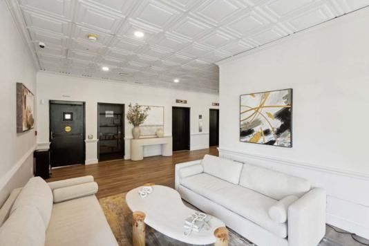 Eagle Rock Properties 3 of 4