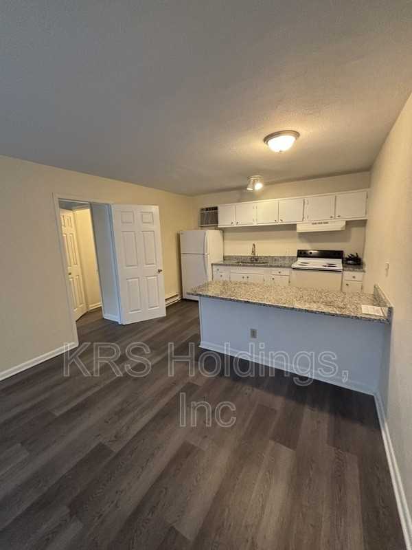 605 W Ocean View Ave #11 - Photo 2 of 9
