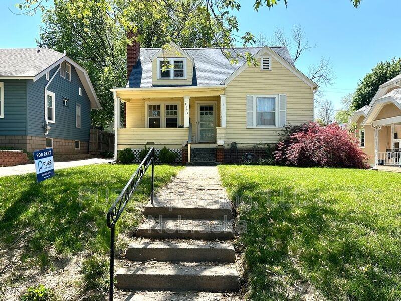 4679 Poppleton Ave - Photo 2 of 41