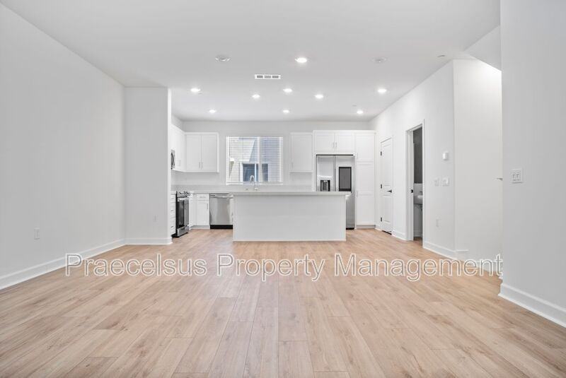 824 Makani St #3 - Photo 2 of 31