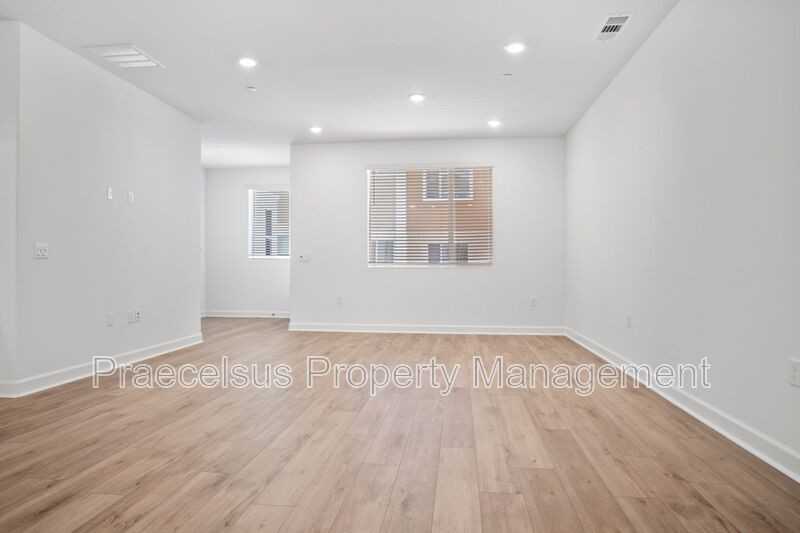 824 Makani St #3 - Photo 3 of 31