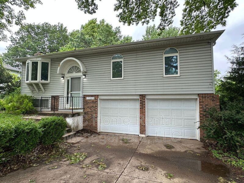 17820 Greentree Ave - Photo 3 of 42