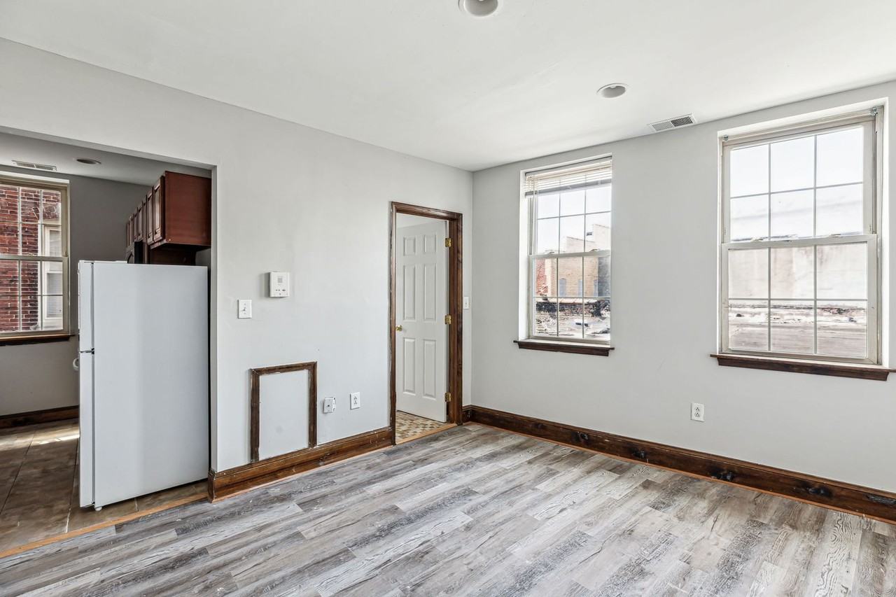 5100 WALNUT STREET LLC - Photo 3 of 12