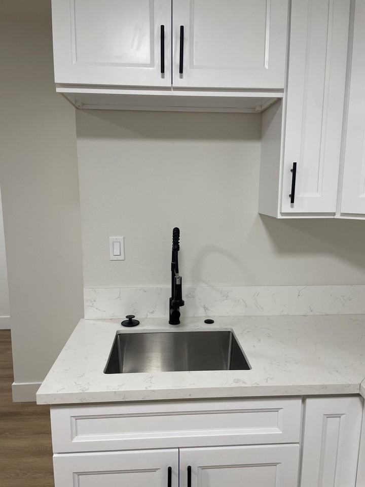 3707 Mayland Avenue - Photo 7 of 12