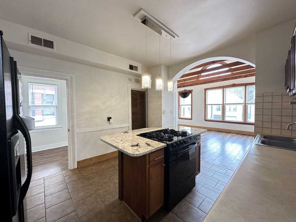 1456 W Augusta Blvd #2 - Photo 4 of 21