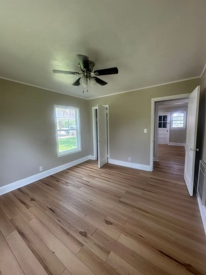 59 Parsonage St - Photo 7 of 19