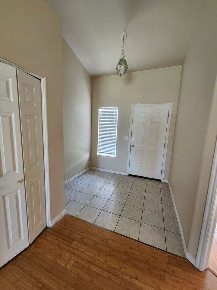 387 N Pachea Trl - Photo 5 of 44