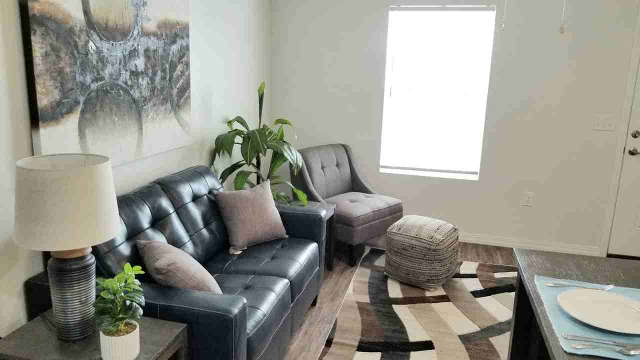 2501 N Dr Martin Luther King Jr Blvd #B - Photo 4 of 24