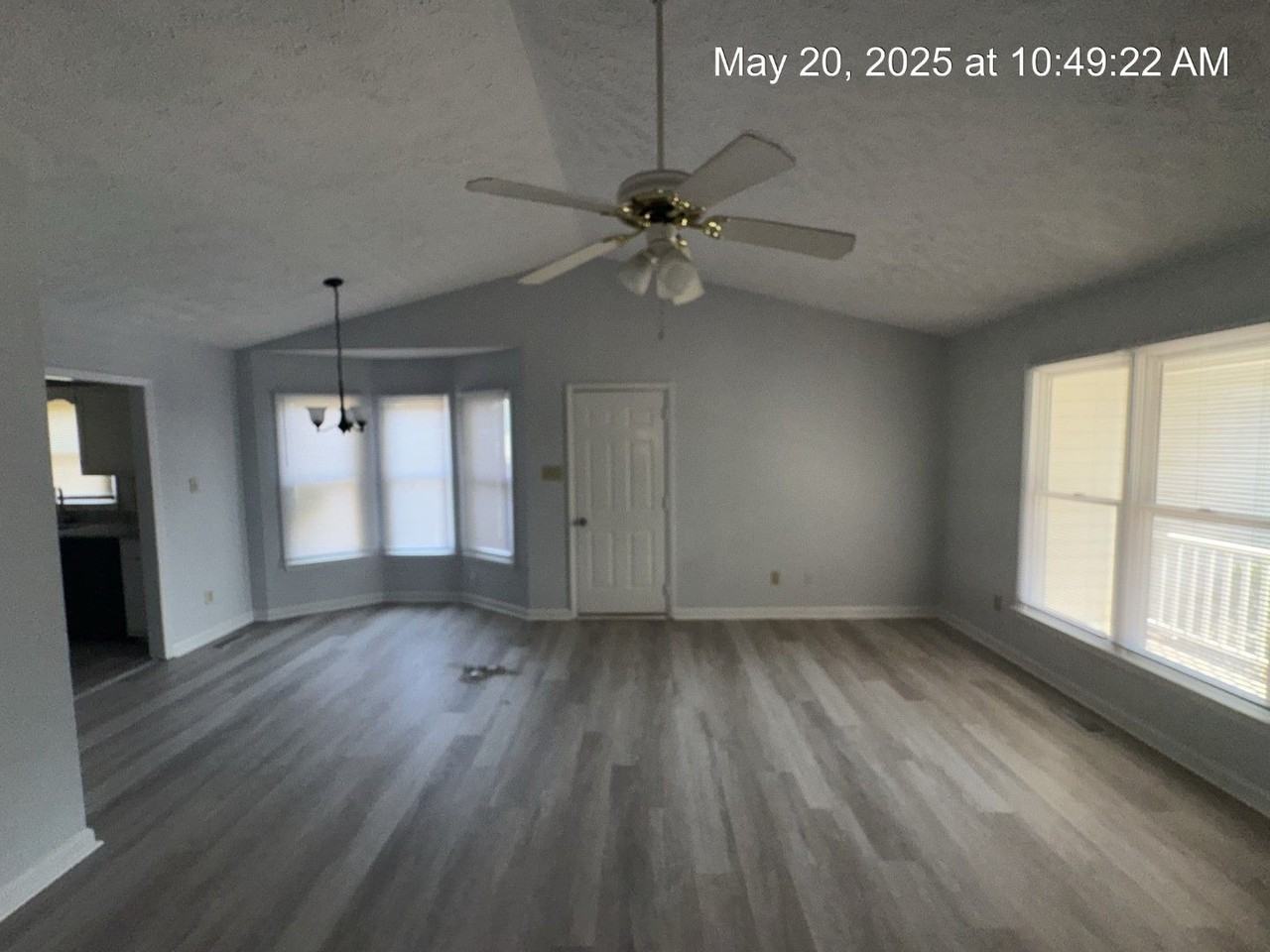 1222 Skyline Dr - Photo 6 of 19