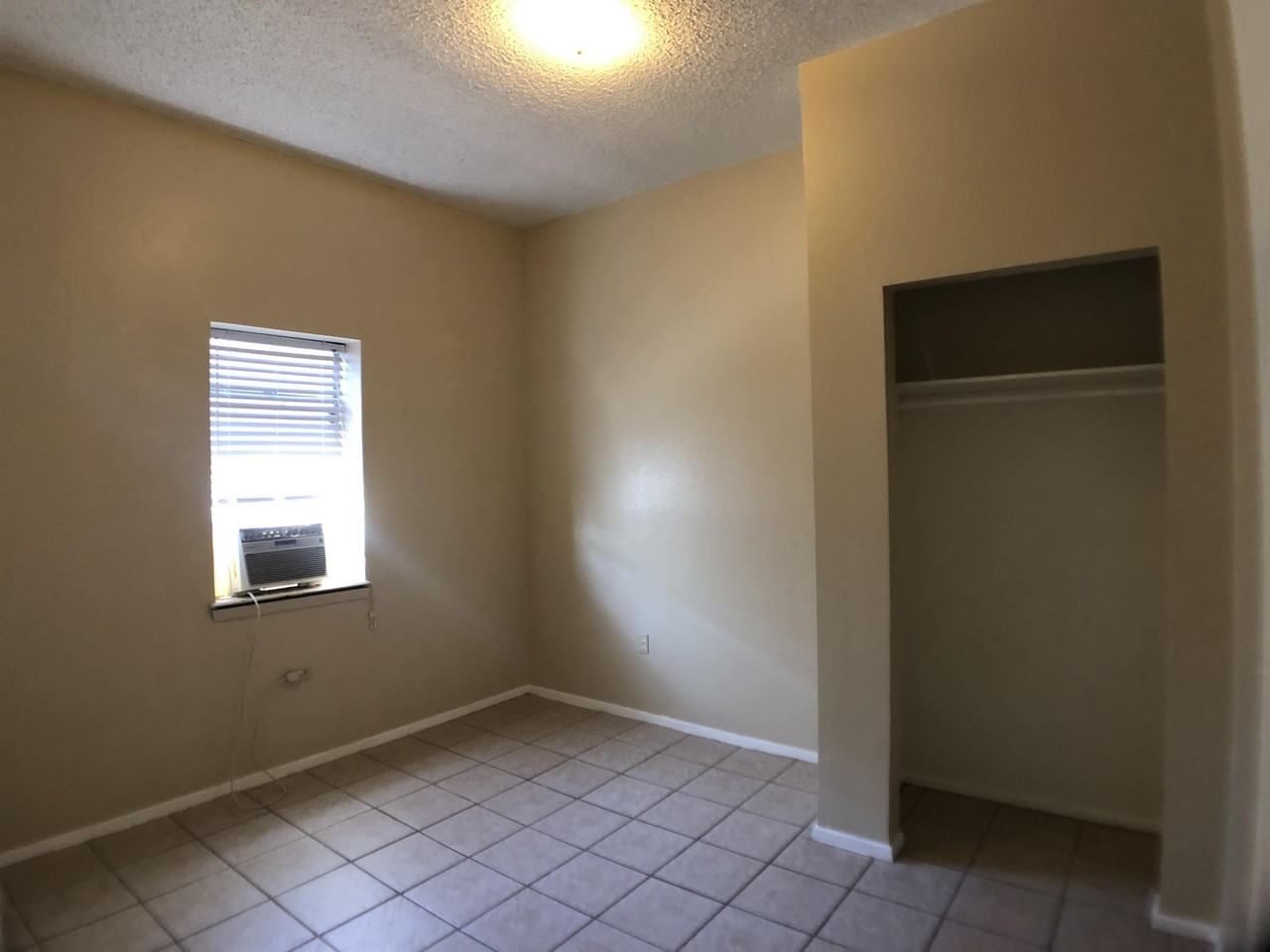 1410 Marlton Street - Photo 5 of 33