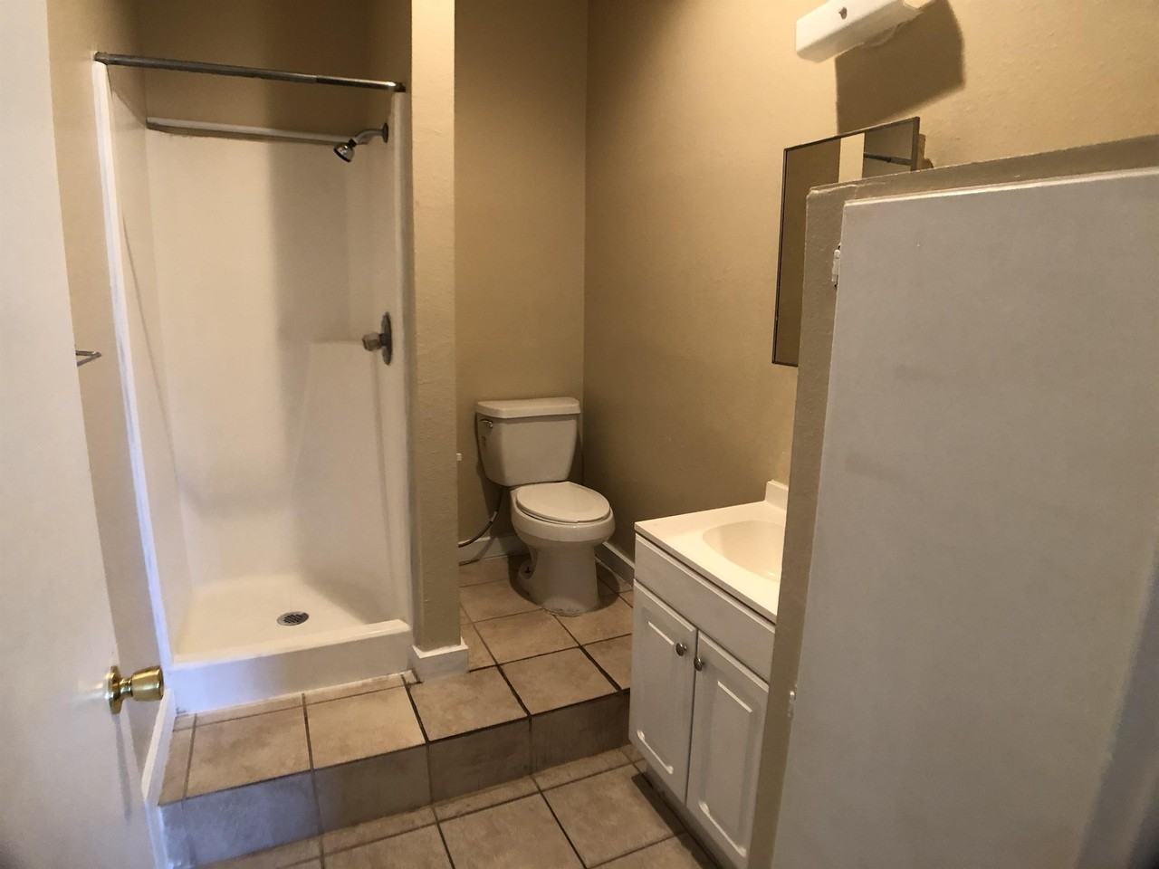 1410 Marlton Street - Photo 6 of 33